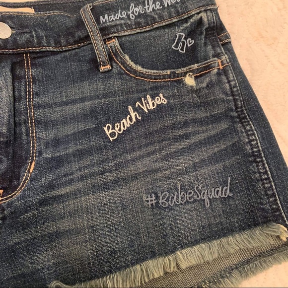 Hollister Shorts - Picture 4 of 9